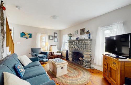 Ogunquit - Wells House | Cottage on the Cove