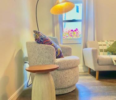 Merrimac Bed & Breakfast | Cottage on the Lake