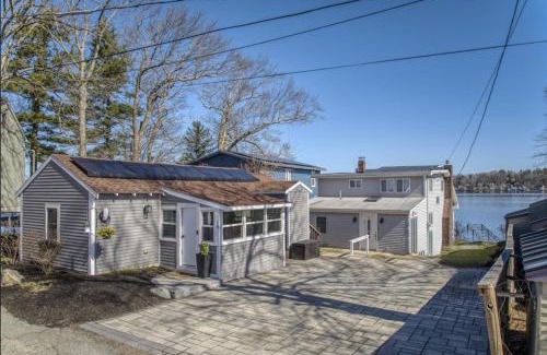 Merrimac Bed & Breakfast | Cottage on the Lake