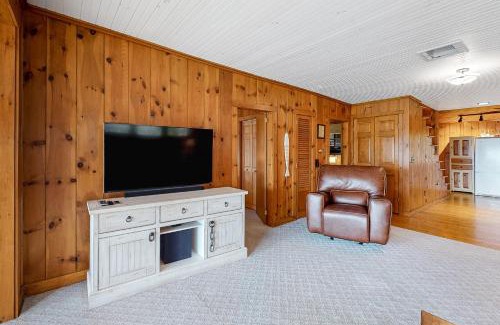 Naples House | Cottage on the Lake