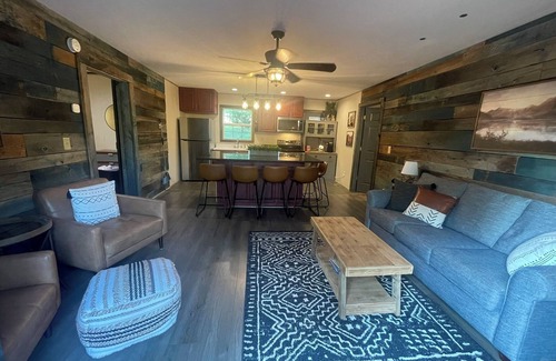 Mill Spring Cottage | Cottage on the water. Kayaks Fishing Fire Pit. 5 mins from TIEC. 15 to Lake Lure