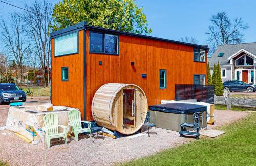 Malletts Bay Hotel | Cottage Retreat