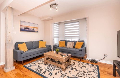 Alcona Cottage | Cottage right across Lake Simcoe