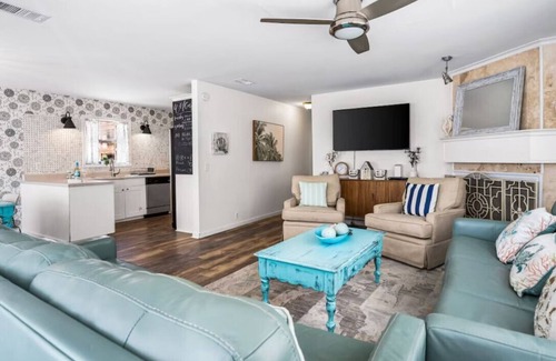 Crescent Beach House | Cottage Seas Gulf view home just steps From the Beach! Great Pricing!