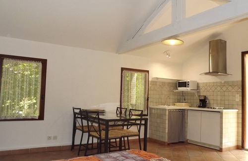 Cavaillon Apartment | Cottage studio in the countryside