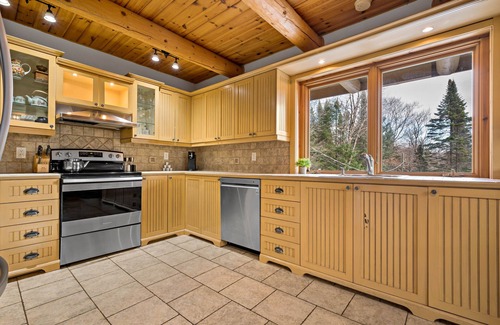 Saint-Faustin-Lac-Carre Ski Chalet | Cottage The Masters on the Royal Laurentian Golf | Discount Golf, Beach & Spa