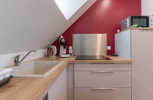 Merlevenez House | Cottage 'Traou Mad' with Shared Garden and Wi-Fi