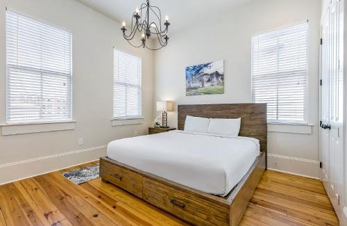 Faubourg Lafayette Apartment | Cottage with 3 Bedrooms near St. Charles with a Pool