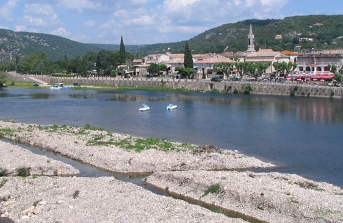 Laval-Saint-Roman House | Cottage with swimming pool near St Martin d'Ardèche, between Cèze and Ardèche.