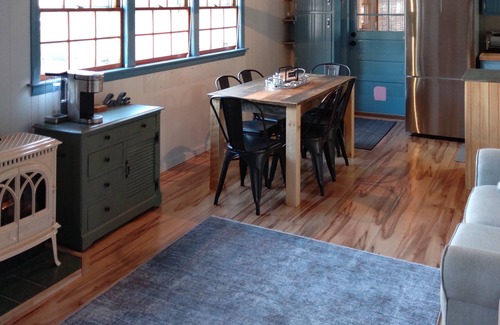 Meredith Cottage | Cottage with tennis, basketball, beach access, fireplace & firepit
