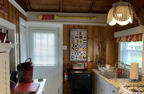 Buzzards Bay House | Cottage with Water View. Steps Away from Private Beach