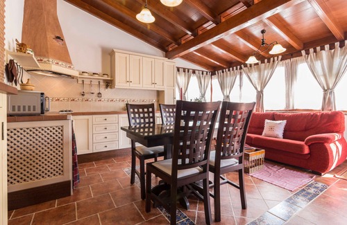 Tejina Villa | Cottages in the countryside with pool 2 km from the beach for large groups