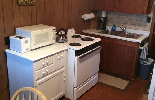 Hayward Cottage | Cottages on Round Lake, Up to 6 people in each, 2 available