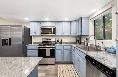 Cottonwood-Verde Village House | Cottonwood Oasis! Swim Spa, Pool Table, Gym, Games