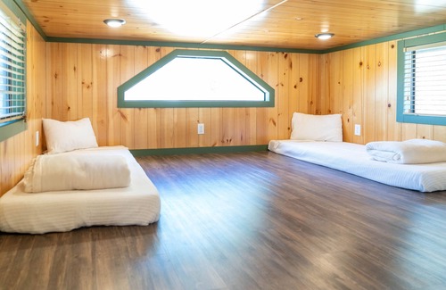 West Glacier Cabin | Cottonwood Studio Cabin