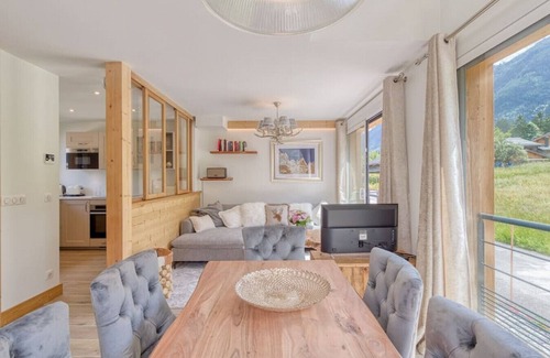 Les Bossons House | Couchant · Chalet Lumineux 6pax Vues Terrasses Confort