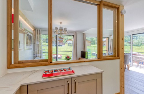 Les Bossons House | Couchant · Chalet Lumineux 6pax Vues Terrasses Confort