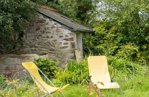 Plouneour-Trez House | Country house by the sea
