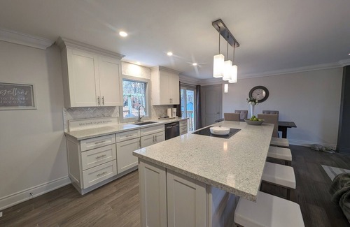 Caledon House | Country Caledon Charm your private oasis, your home away from home.