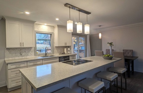 Caledon House | Country Caledon Charm your private oasis, your home away from home.