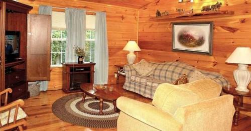 Newport House | Country Cottage - 2 Bedrooms, 1 Baths, Sleeps 6 cabin