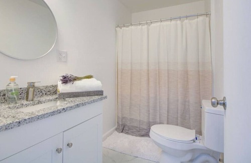 Normal House | Country Cottage Getaway, 4 Beds