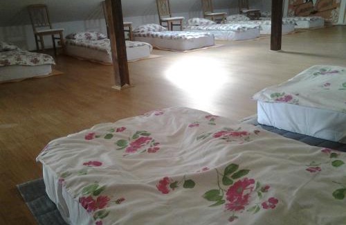 Chinari Bed & Breakfast | Country Court
