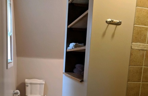 Butler House | Country Creekside with no cleaning fees