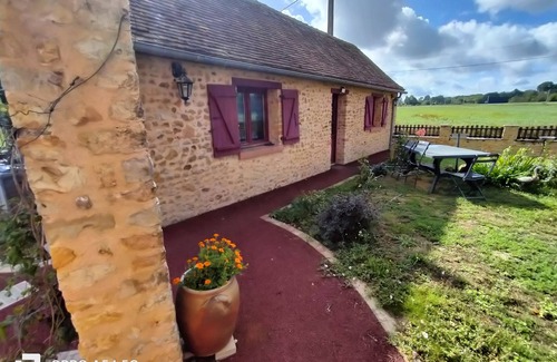 Saint-Jean-de-la-Motte House | Country house, close to footpaths, 5km base de loisirs, 15mn Zoo