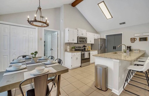 Richmond Hill House | Country Getaway near Savannah