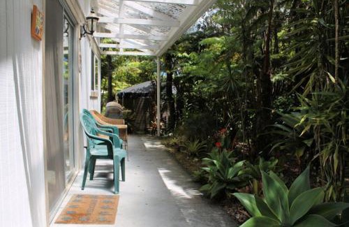 Volcano Bed & Breakfast | Country Goose