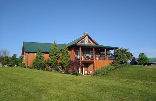 Dundee House | Country Home in the Finger Lakes