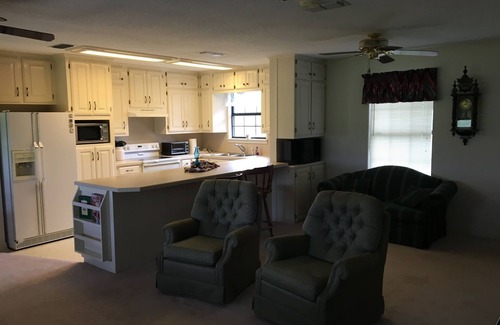 Canton House | Country Home Near First Monday in Canton, TX - Shop all day then come relax!