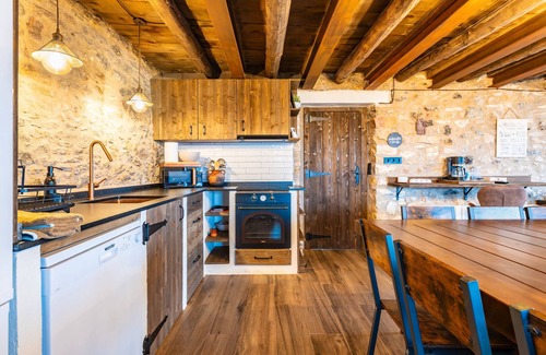 Vilafranca House | Country House 'La Parreta Estancia La Morada' with Mountain Views, Private Terrace and Private Garden