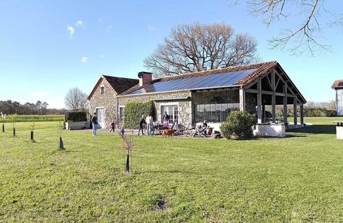 Fargues-sur-Ourbise Villa | Country House 'Manoir Penansud' with Private Pool, Private Terrace and Wi-Fi