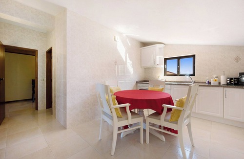 Aljezur House | Country House 'A House with A View' with Sea View, Wi-Fi and Air Conditioning