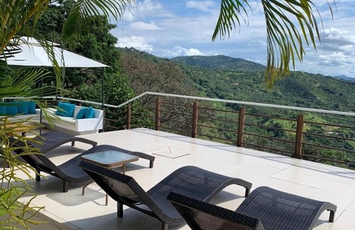 La Mesa House | Country house and recreation in La Mesa Cundinamarca.