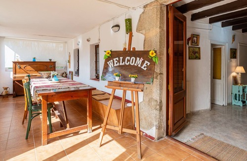 Palamos Villa | Country House 'Cal Marxant' with Private Garden, Wi-Fi and Air Conditioning