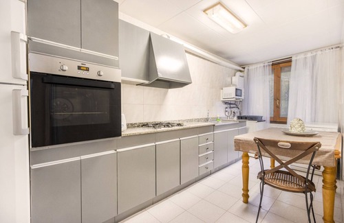 Oden Villa | Country House 'Cal Pastor' with Private Garden and Wi-Fi