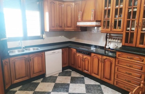 Fuente de Piedra Villa | Country House 'Cortijo Vista Alegre' with Lake View, Pool & Wi-Fi