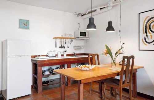 La Vegueta House | Country House 'Finca Emblemática - Nº3 Liria' with Mountain Views, Shared Pool and Wi-Fi