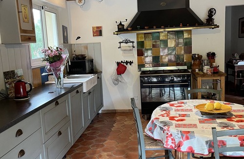 Cuges-les-Pins House | Country house in cuges les Pins
