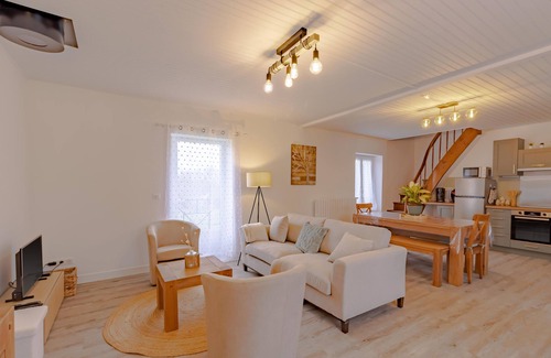 Savignac-Ledrier House | Country house in the heart of the Périgord Vert. Enjoy the peace and quiet of the garden
