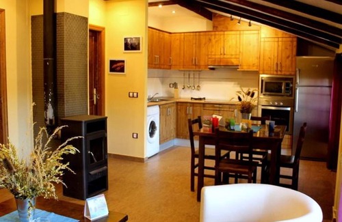 Biel House | Country House 'Las Lezas' with Mountain View, Private Terrace and Wi-Fi