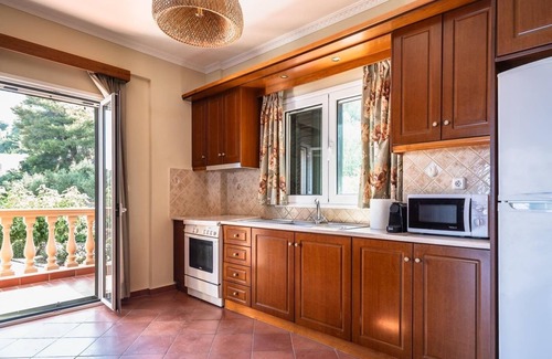 Evgiros Villa | Country House 'Sea View 1' with Sea View, Wi-Fi and Air Conditioning