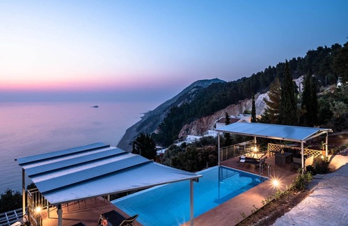 Evgiros Villa | Country House 'Sea View 1' with Sea View, Wi-Fi and Air Conditioning