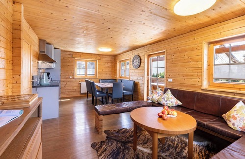 Salem Apartment | Country house Tom, 110 sqm, 3 bedrooms, covered terrace, max. 8 persons