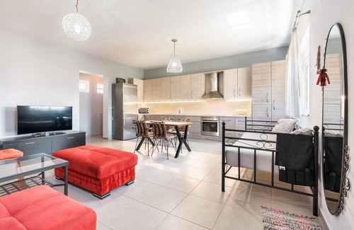 Filerimos Villa | Country House 'Villa Mata' with Private Pool, Wi-Fi and Air Conditioning