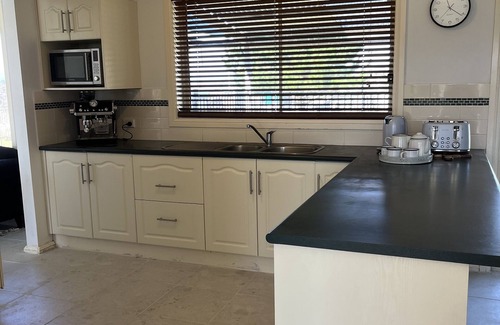 Bogee House | Country House with Stunning Views for 1 to 10 people