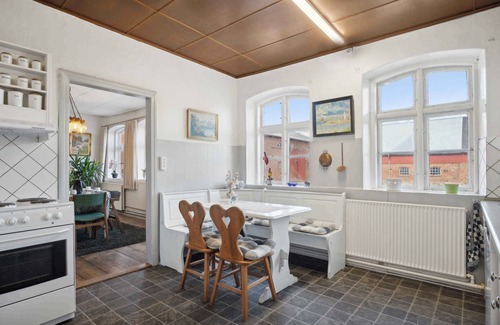 Skovbyballe House | Country idyll with wilderness bath and sauna.